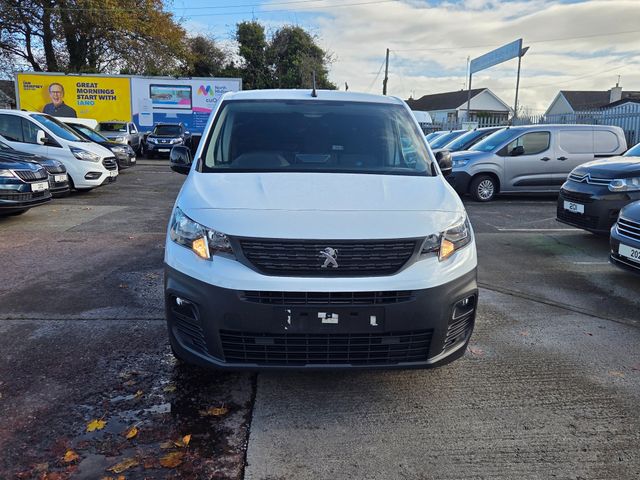 Image for 2022 Peugeot Partner BLUEHDI PROFESSIONAL PREMIUM L2