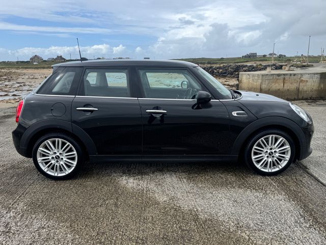 Image for 2017 Mini Cooper D AUTOMATIC 1.5 Diesel