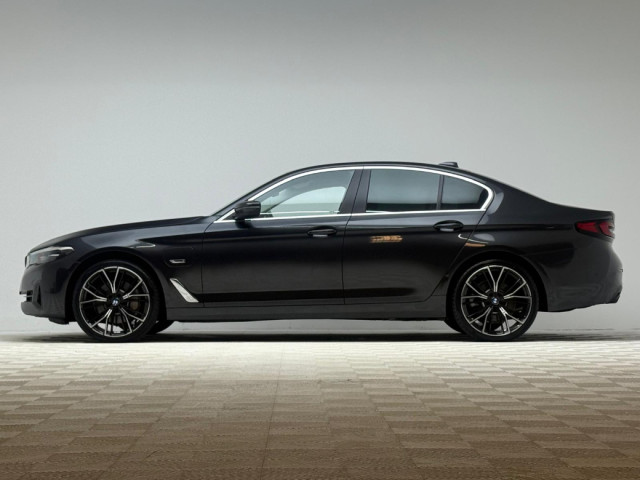 Image for 2023 BMW 5 Series 530E SE