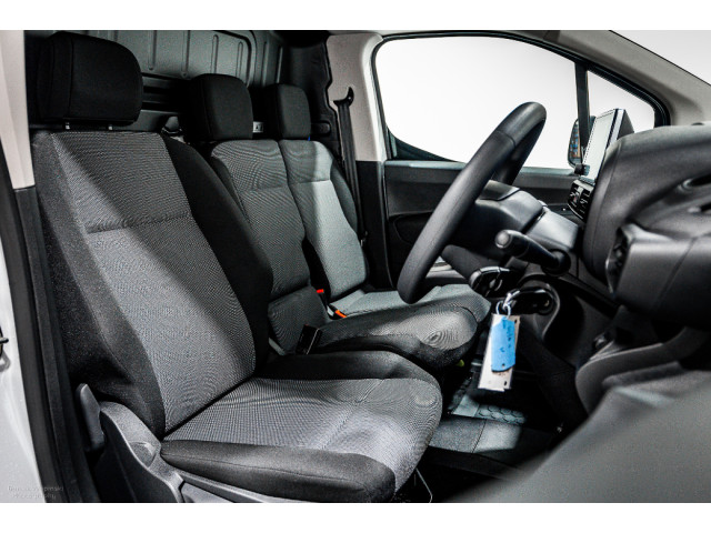 Image for 2024 Citroen Berlingo “Electric Long Wheel Base” reduced to Clear, Low-Rate Finance available too (€24, 550 inc VAT)