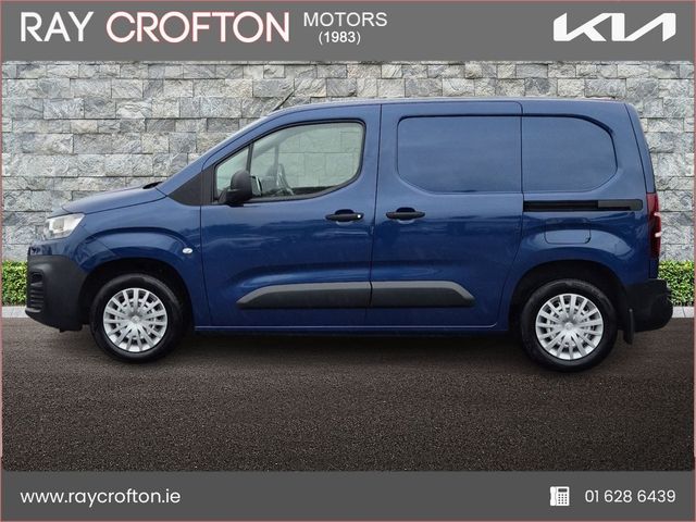 Image for 2020 Citroen Berlingo Touch BlueHDi 100 S&S 5MT + VAT