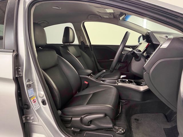 Image for 2015 Honda Grace 