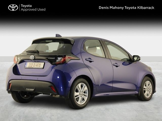 Image for 2023 Toyota Yaris HYBRID LUNA