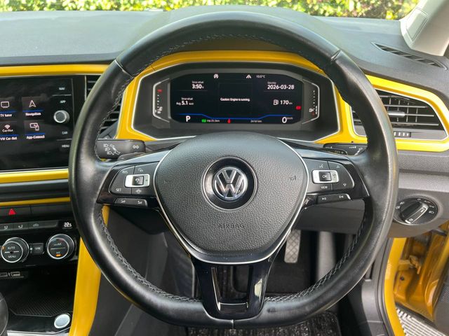 Image for 2020 Volkswagen T-Roc DESIGN 2.0 TDI // VERY LOW MILEAGE // DIGITAL CLUSTER // APPLE CARPLAY/ANDROID AUTO