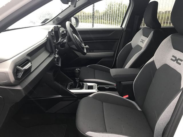 Image for 2025 Dacia Bigster Journey Tce 140