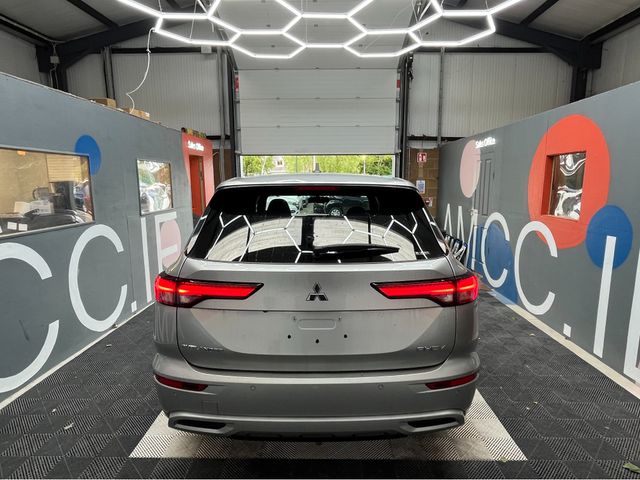 Image for 2024 Mitsubishi Outlander €44950 2024 MITSUBISHI OUTLANDER PHEV P 2.4 AUTOMATIC / CRUISE CONTROL / 360° CAMERA / ELECTRIC MEMORY & HEATED SEATS / PADDLE SHIFTERS / HEATED STEERING WHEEL AND MORE