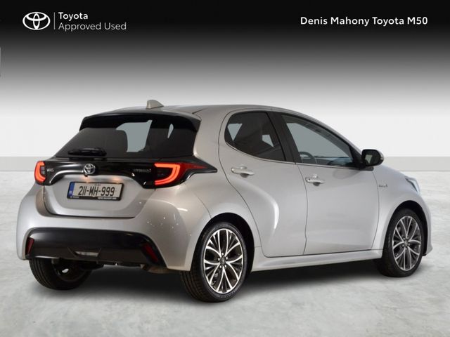 Image for 2021 Toyota Yaris Platinum Edition Hybrid Auto