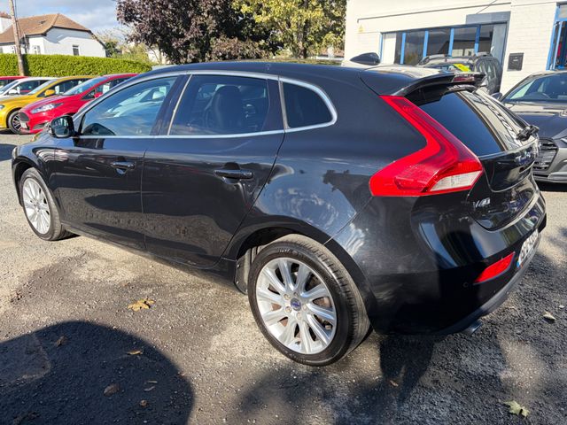 Image for 2015 Volvo V40 2015 VOLVO V40 D4 SE LUX NAV 190BHP • 2.0 DIESEL • 6-SPEED MANUAL • 113, 760 KM