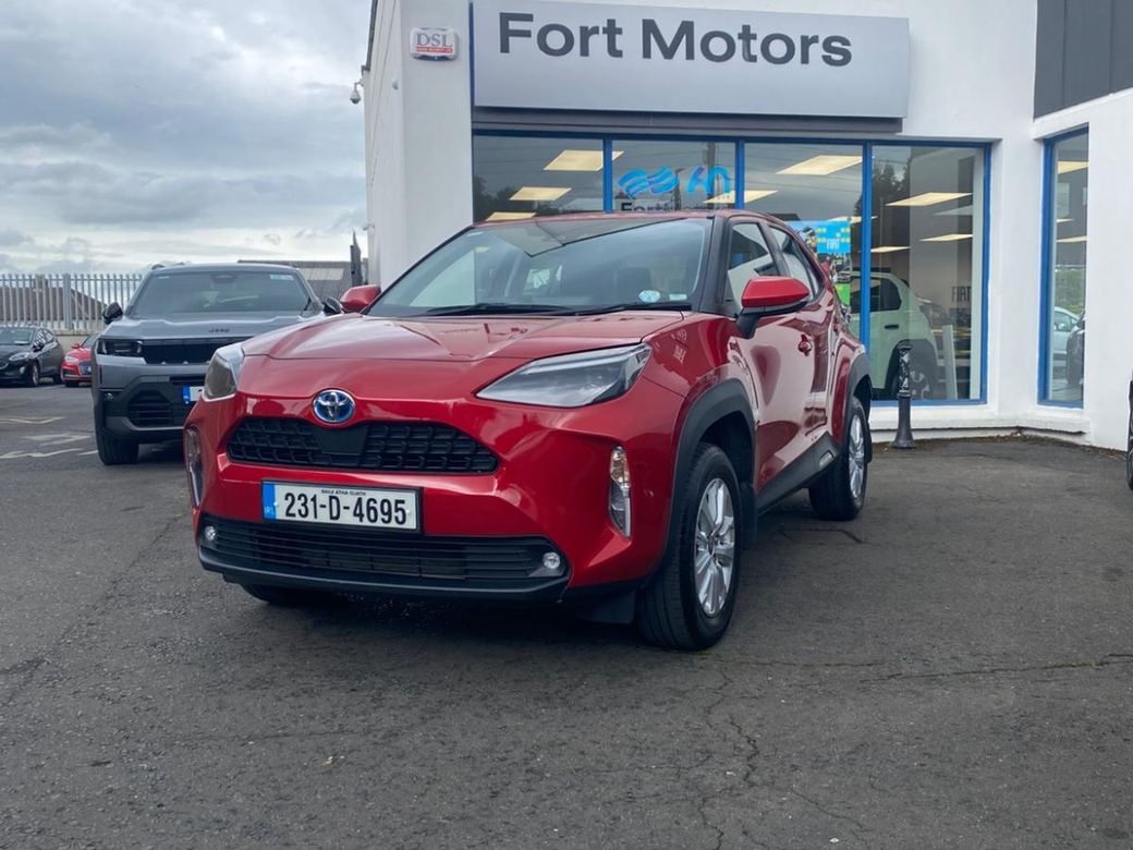Image for 2023 Toyota Yaris Yaris Cross , Luna , 33, 350KMs , 1 Owner