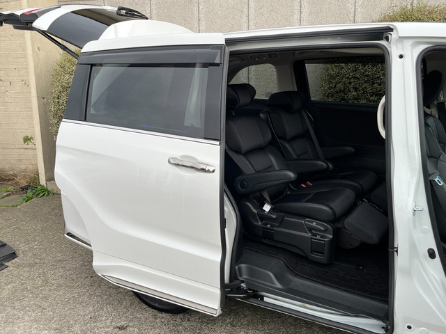 Image for 2021 Honda Odyssey ABOLUTE EX 7 SEATER AUTOMATIC HYBRID 2.0 PETROL //HIGH SPEC//HALF LEATHER HEATED ELECTRIC SEATS//REVERSE CAMERA//KEYLESS ENTRY//ADAPTIVE CRUISE CONTROL//POWER SLIDING REAR DOORS//