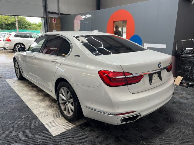 Image for 2018 BMW 7 Series 2018 BMW 740E iPERFORMANCE 2.0 AUTOMATIC / CRUISE CONTROL / 360 CAMERA / ELECTRIC MEMORY HEATED & MASSAGING SEATS / PANORAMIC SUNROOF / AMBIENT LIGHTS / HEATED REAR SEATS AND MORE