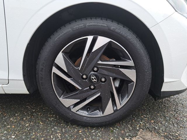 Image for 2021 Hyundai i20 LAUNCH EDITION 1.2 MANUAL