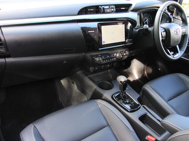 Image for 2025 Toyota Hilux 252 Invincible X * Roll cover and bars inc 