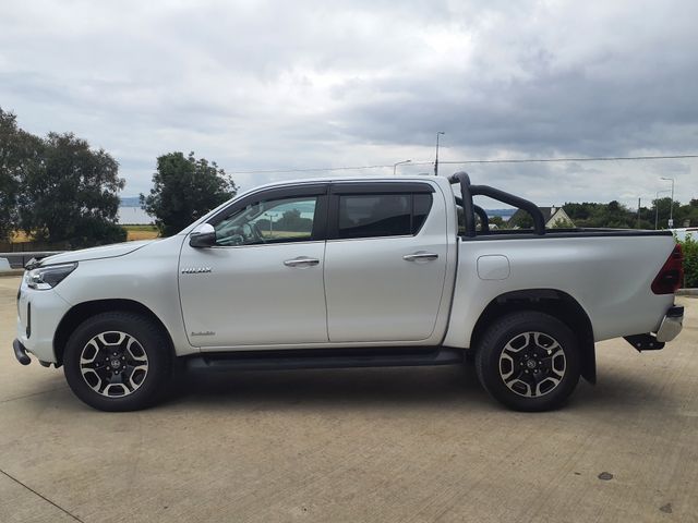 Image for 2024 Toyota Hilux INVINCIBLE 4WD D-4D DCB