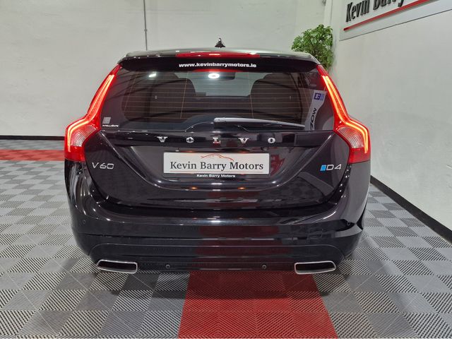 Image for 2017 Volvo V60 2.0 D4 DYNAMIC EDITION 190BHP AUTOMATIC **TOP SPEC / ADAPTIVE CRUISE CONTROL / BLIND SPOT ASSIST / BLACK LEATHER / ELECTRIC & MEMORY FRONT SEATS / HEATED SEATS / REVERSE CAMERA / XENON HEADLIGHTS**