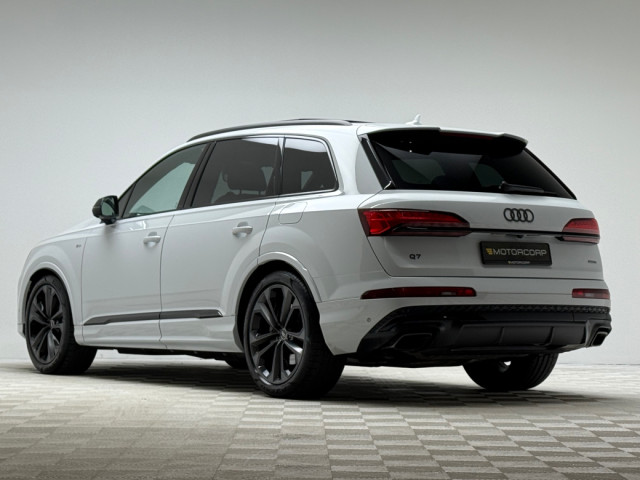 Image for 2025 Audi Q7 55 TFSI E S LINE BLACK ED QUATTRO