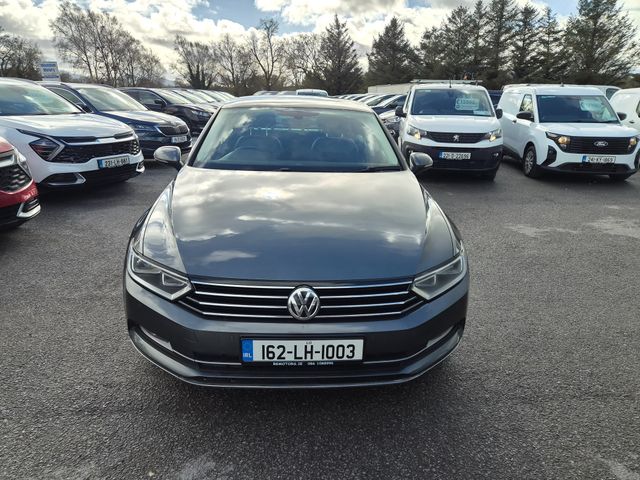 Image for 2016 Volkswagen Passat HighLine 1.6tdi M6F 120HP 4DR