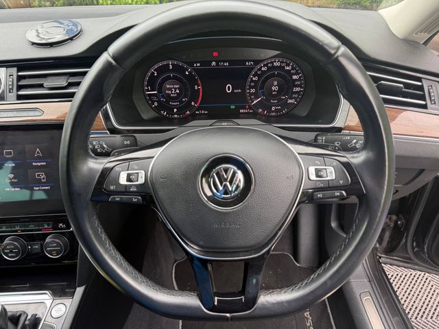 Image for 2019 Volkswagen Passat HIGHLINE 2.0 TDI AUTO // LEATHER HEATED & COOLED SEATS // 360 PARKING CAMERAS // DUAL ZONE CLIMATE CONTROL