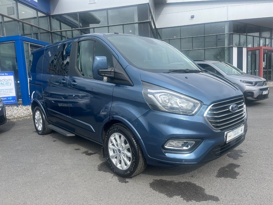 Image for 2019 Ford Tourneo Custom Lowered Floor Wheelchair Access