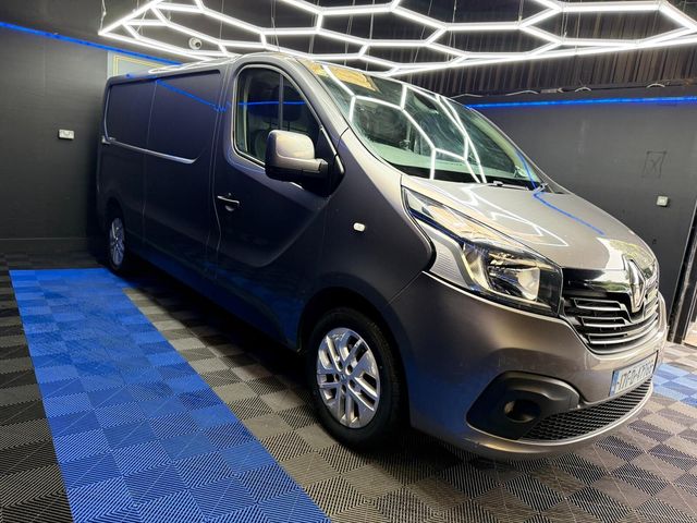 Image for 2017 Renault Trafic 