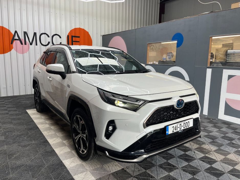 Image for 2024 Toyota Rav4 2024 TOYOTA RAV4 PLUG-IN HYBRID Z 2.5 AUTOMATIC / CRUISE CONTROL / PARKING CAMERA / ELECTRIC MEMORY & HEATED SEATS AND MORE