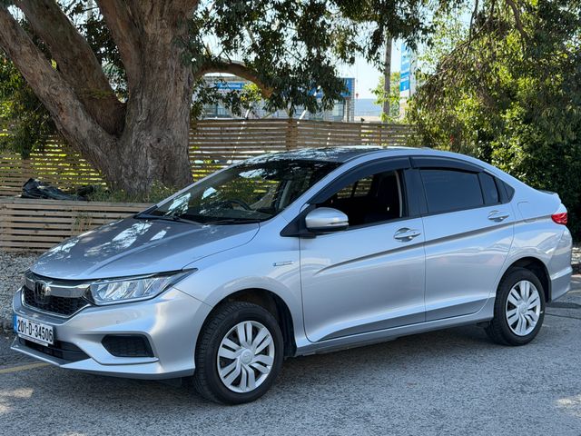 Image for 2020 Honda Grace KEYLESS. REAR CAMERA.2 KEYS