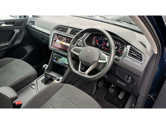 Image for 2024 Volkswagen Tiguan Elegance 2.0 TDI 150HP **APP CONNECT, BLUETOOTH, CALL US TODAY!**