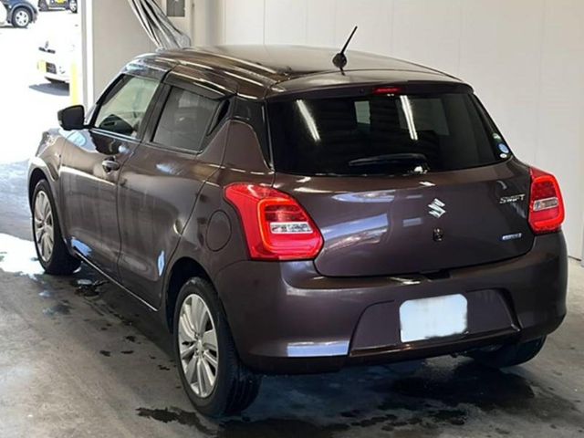 Image for 2019 Suzuki Swift 2019 Swift in Metallic Brown , stunning colour , 1.2 litre petrol auto