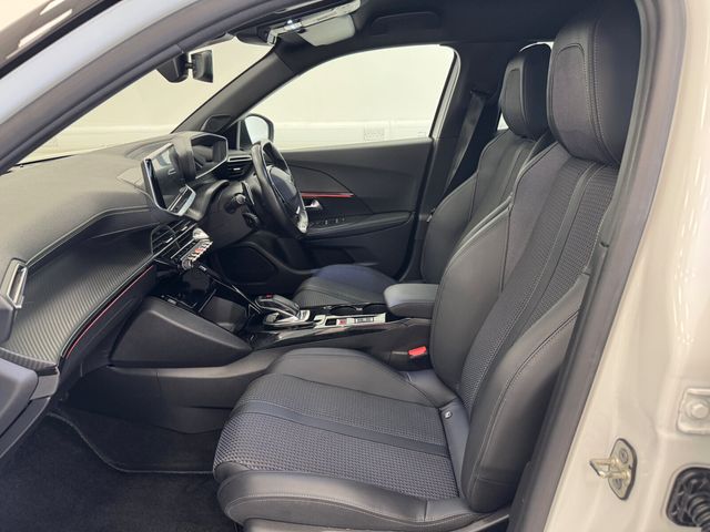 Image for 2021 Peugeot 2008 1.2 Puretech 130bhp GT