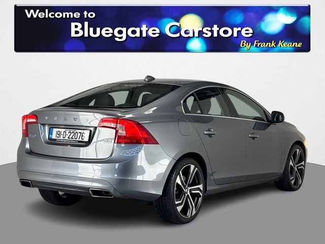 Image for 2019 Volvo S60 D2 SE*NEW 19"ALLOYS*HEATED MULTIFUNCTIONAL STEERING WHEEL**FRONT HEATED SEATS**BLACK LEATHER INTERIOR**DUAL CLIMATE CONTROL**DIGITAL MEDIA DISPLAY**DIGITAL DASH**ELECTRIC HANDBRAKE**FINANCE ARRANGED**
