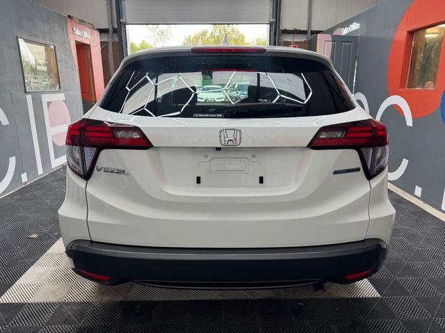 Image for 2016 Honda Vezel 2016 HONDA VEZEL HYBRID X 1.5 AUTOMATIC / CRUISE CONTROL / REVERSE CAMERA / HEATED SEATS / PADDLE SHIFTERS AND MORE