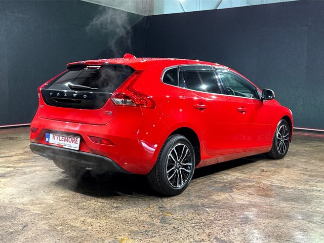 Image for 2020 Volvo V40 1.5L AUTOMATIC - FACTORY ALLOYS - REVERSE CAMERA/PARKING SENSORS - CRUISE CONTROL - A/C HEATING CONTROLS