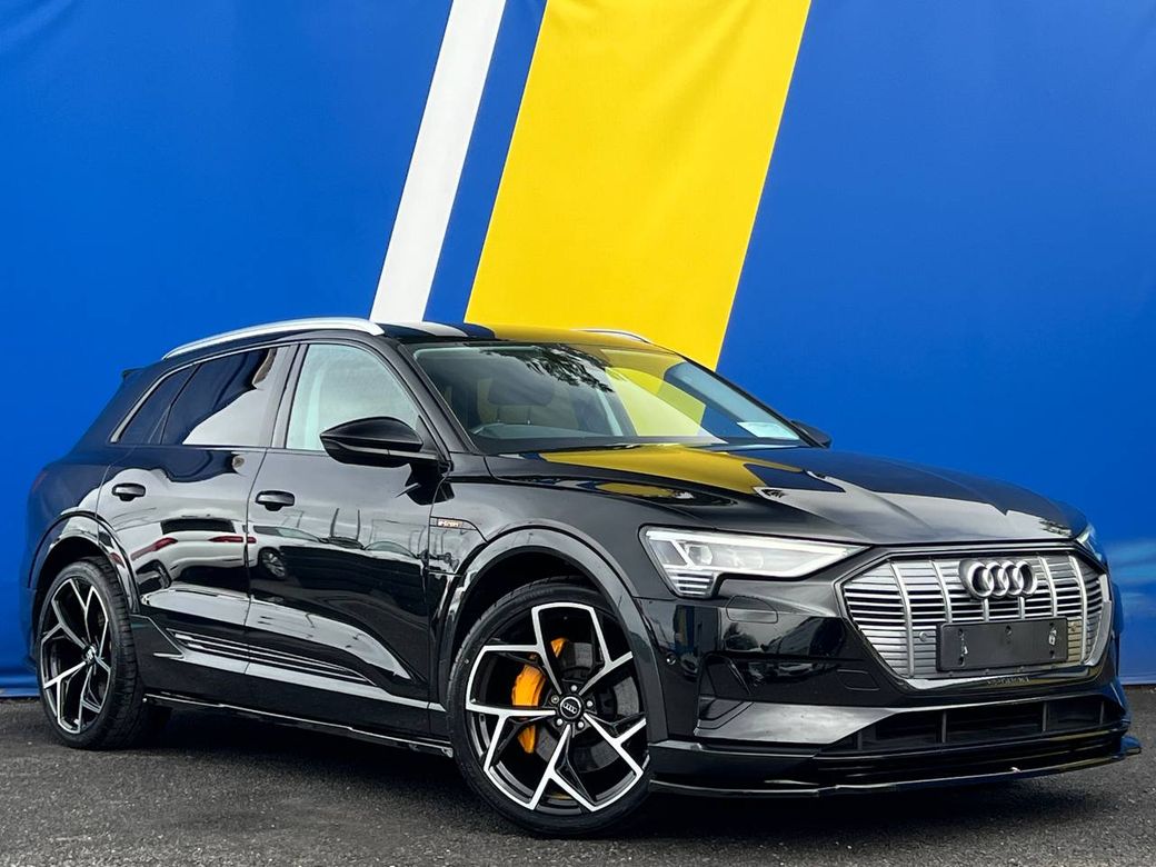 Image for 2021 Audi e-tron 50 QUATTRO RS-PERFORMANCE PACK // ADAPTIVE AIR SUSPENSION // LEATHER INTERIOR // MULTIMEDIA DISPLAY