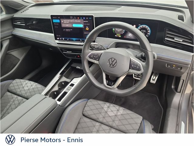 Image for 2025 Volkswagen Passat Passat R-Line Phev TSi eHybrid 204