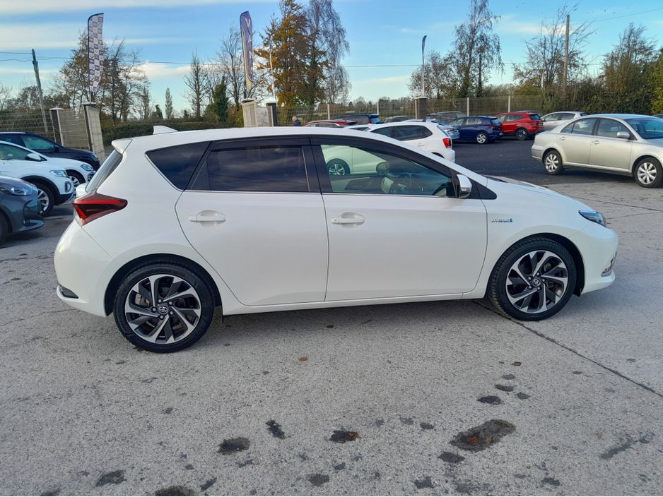 Image for 2016 Toyota Auris G Package Leather 