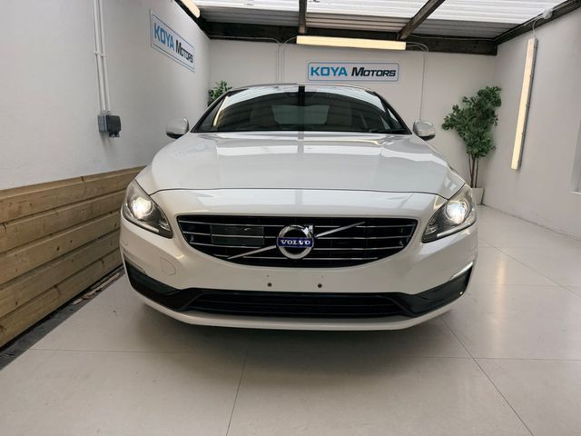 Image for 2017 Volvo S60 2.0 D4 DYNAMIC PLUS 190 BHP DIESEL AUTOMATIC // FULL HEATED LEATHER // REVERSING CAMERA // CRUISE CONTROL // LANE ASSIST // COLLISION WARNING SYSTEM // UPGRADED SPORT ALLOYS