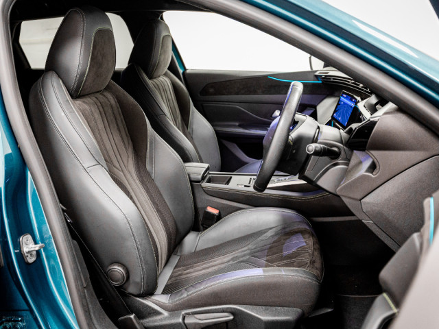 Image for 2025 Peugeot 308 E-GT SW 54kWh 155HP