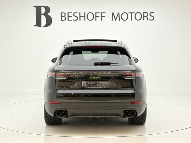 Image for 2023 Porsche Cayenne E-HYBRID PLATINUM EDITION=1 OWNER//LOW MILES//IRISH CAR=FULL PORSCHE SERVICE HISTORY=TAILORED FINANCE PACKAGES AVAILABLE=TRADE IN'S WELCOME