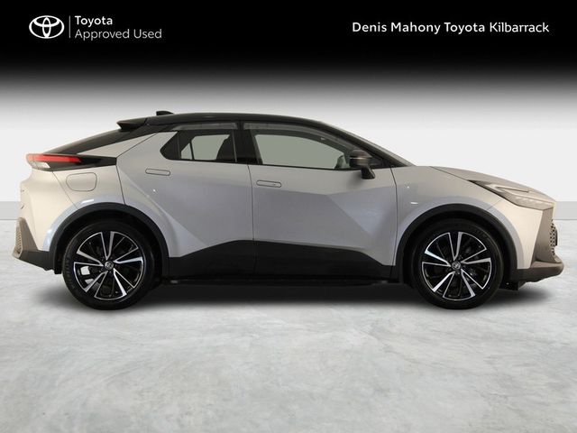 Image for 2025 Toyota C-HR PHEV SOL