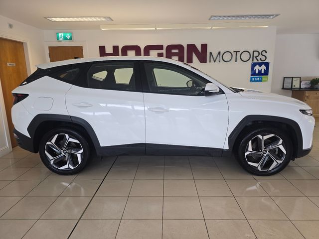 Image for 2022 Hyundai Tucson Comfort Plus Hybrid HEV 4WD Automatic