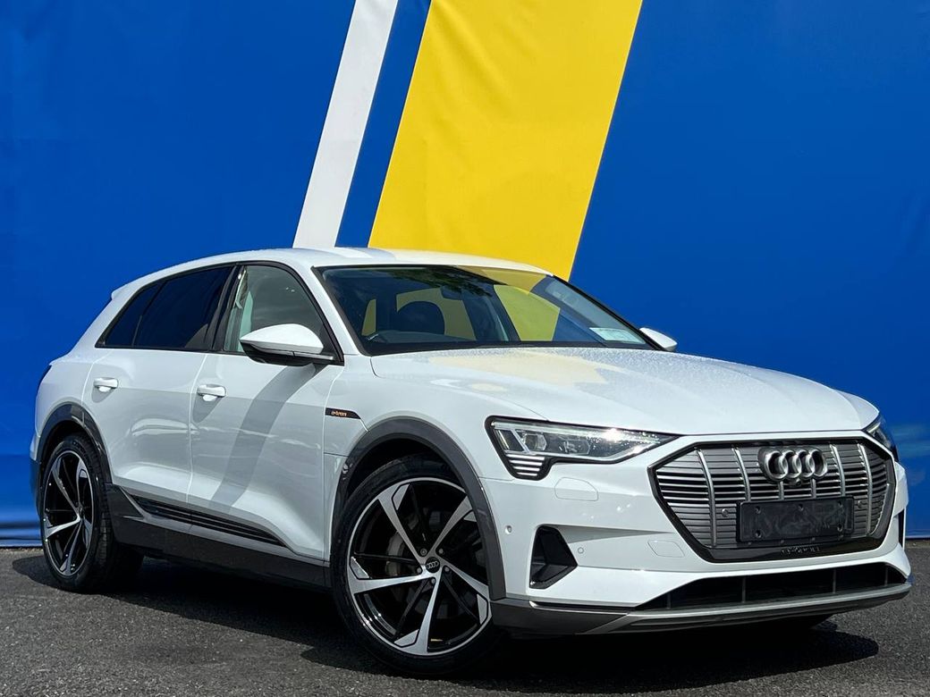 Image for 2021 Audi e-tron 50 QUATTRO // BANG & OLUFSEN // ADAPTIVE AIR SUSPENSION // LEATHER HEATED POWERED SEATS