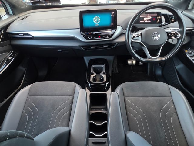 Image for 2023 Volkswagen ID.4 Pure LIFE 52KWH 148BHP // 91% BATTERY HEALTH