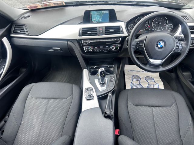 Image for 2017 BMW 3 Series 2017 BMW 318i PETROL AUTO ESTATE SE