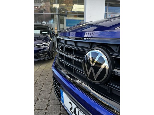 Image for 2024 Volkswagen Touareg R 3.0 TSI PHEV 462HP **REAR VIEW CAMERA, MASSAGE SEATS, APP CONNECT**