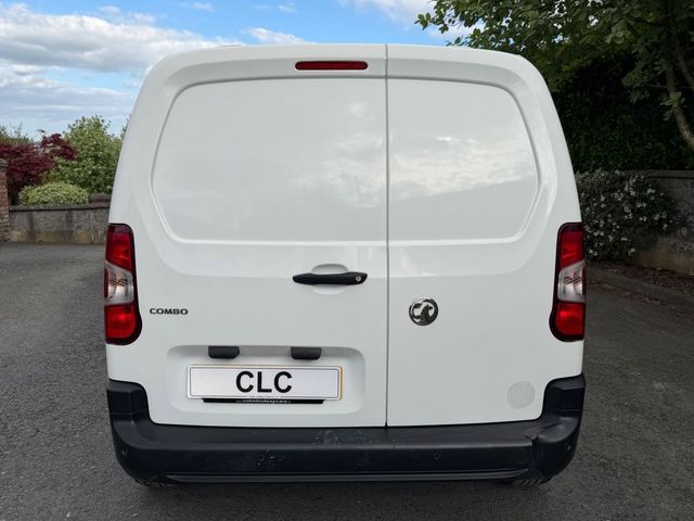Image for 2021 Vauxhall Combo L1H1 2300 DYNAMIC