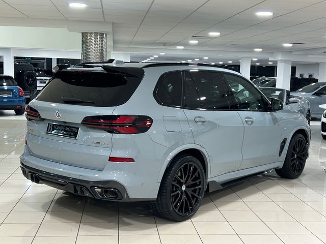 Image for 2024 BMW X5 50e M-SPORT X-DRIVE HYBRID=LOW MILES//HUGE SPEC=MASSAGING SEATS//BALANCE OF BMW WARRANTY=241 D REG=ORIGINAL IRISH SUPPLIED//TAILORED FINANCE PACKAGES AVAILABLE=TRADE INS WELCOME