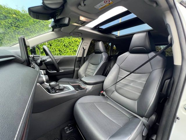 Image for 2022 Toyota Rav4 G EDITION 2.5 HYBRID AUTO // OPENING PAN ROOF // LEATHER POWERED & HEATED SEATS // 360 PARKING CAMERAS