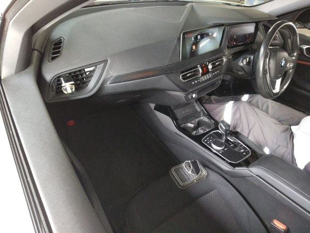 Image for 2020 BMW 1 Series 1.5 AUTOMATIC 118I PLAY EDITION - FACTORY ALLOYS - ELECTRIC SEATS - DIGITAL DASH - REAR CAMERA/PARKING RADAR
