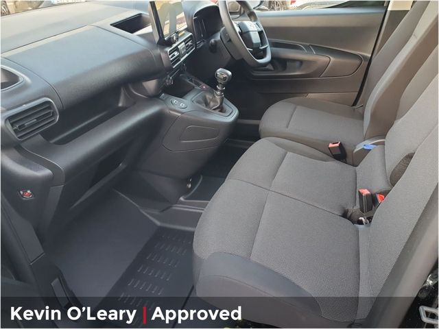 Image for 2025 Opel Combo 1.5 L1HI Sportive