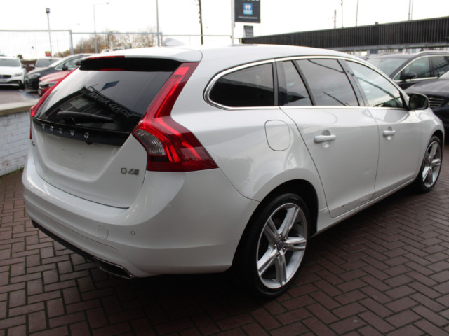Image for 2017 Volvo V60 